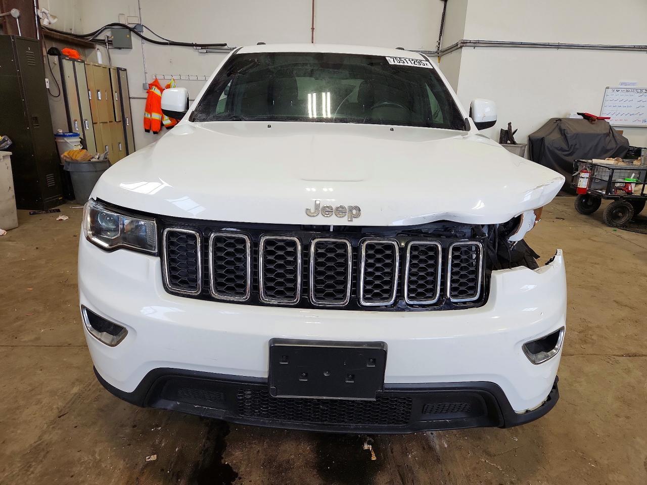 2021 Jeep Grand Cherokee Laredo - Фото 5