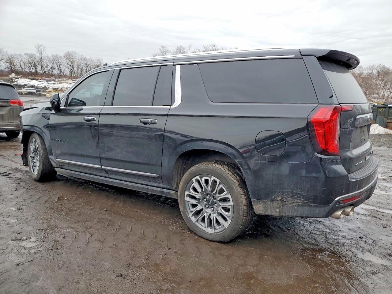 2023 GMC Yukon Xl Denali Ultimate - Фото 2