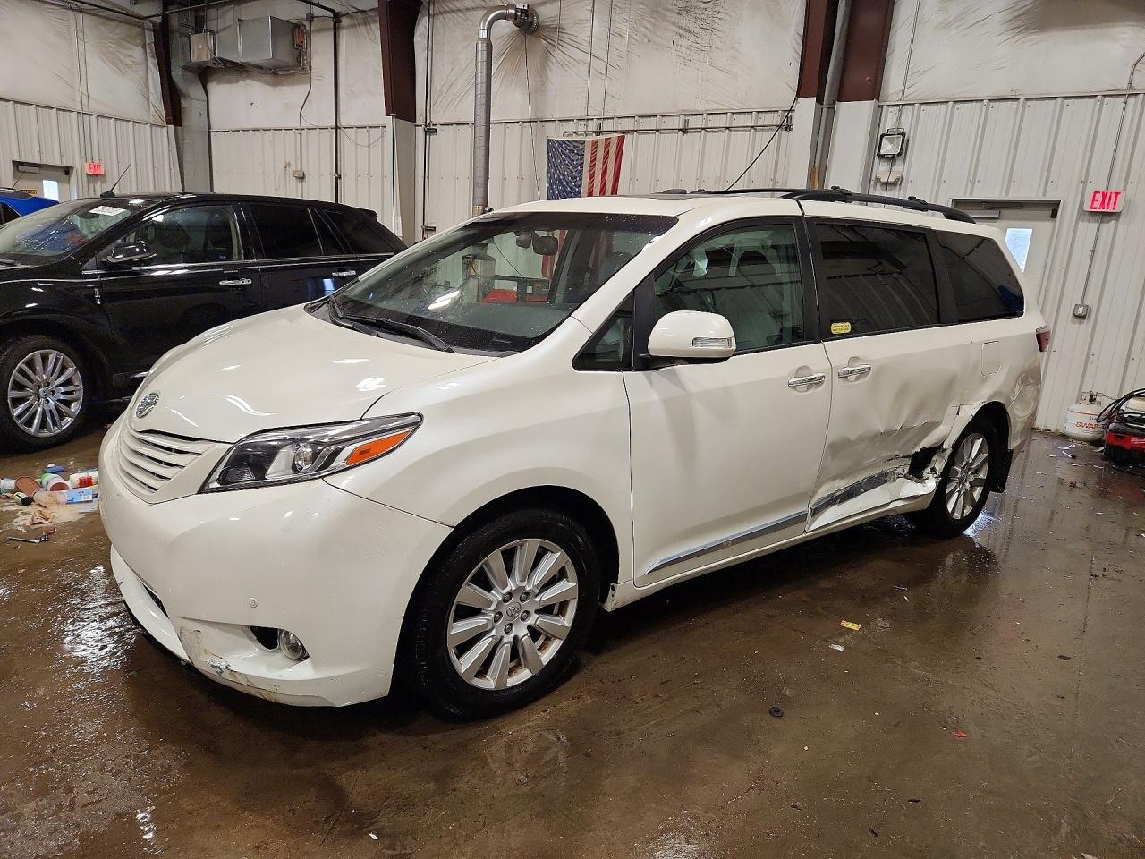 2017 Toyota Sienna Limited Premium 7-Passenger