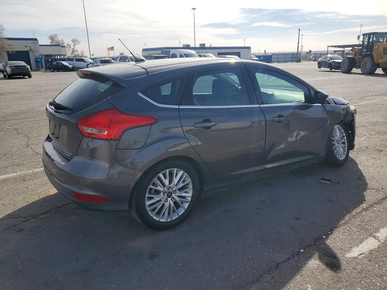 2015 Ford Focus Titanium - Фото 3