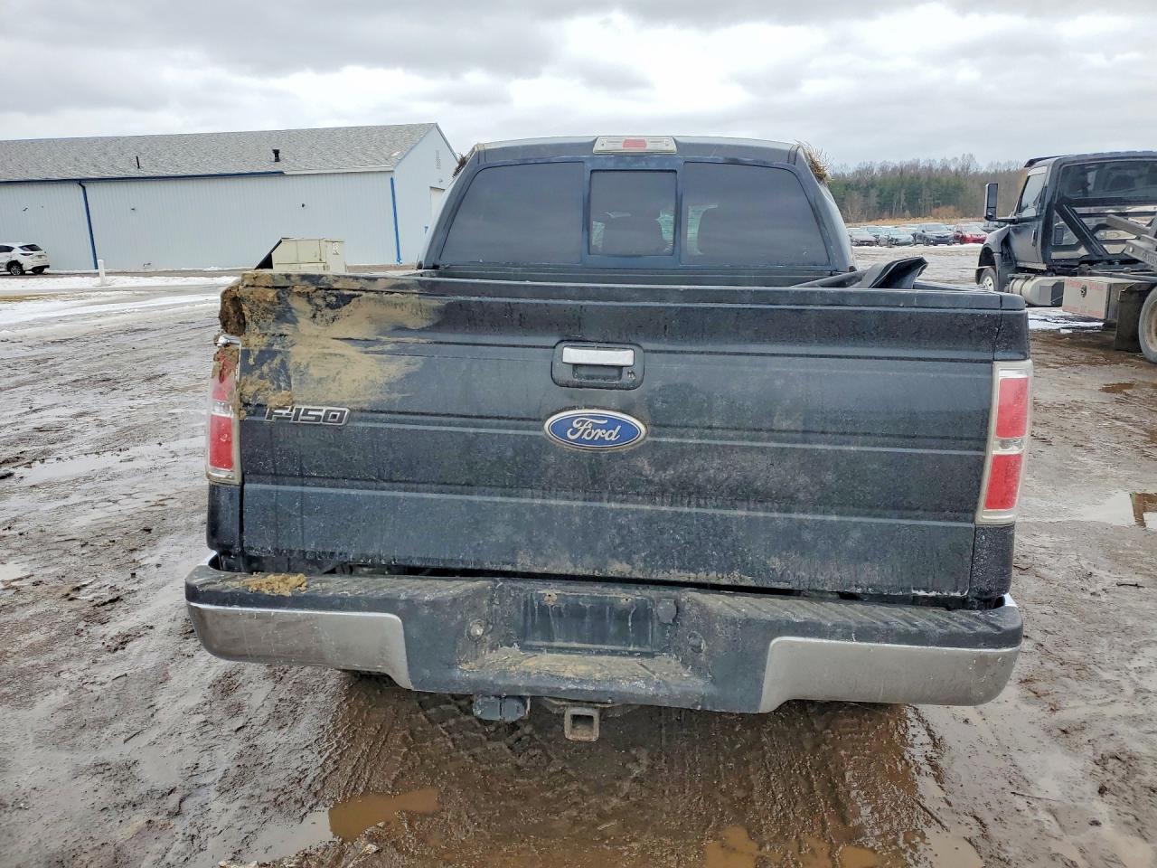 2011 Ford F150 Supercrew - Image 6