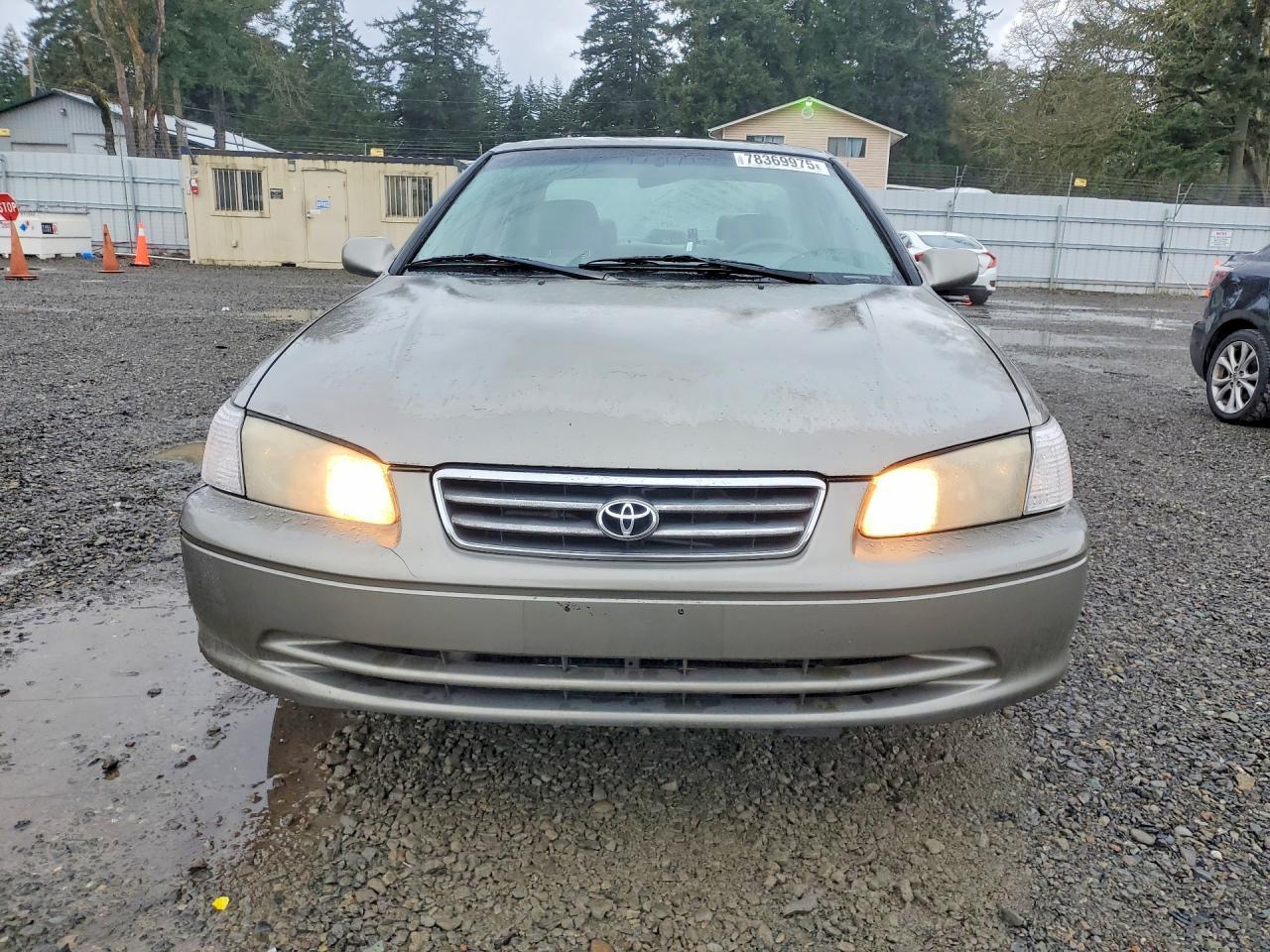 2001 Toyota Camry Le - Image 5