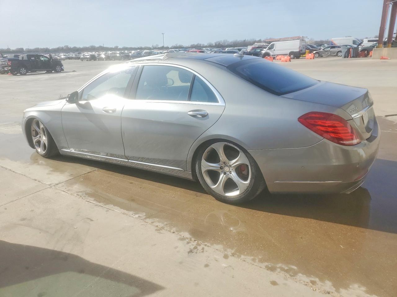 2015 Mercedes-Benz S 550 - Фото 2