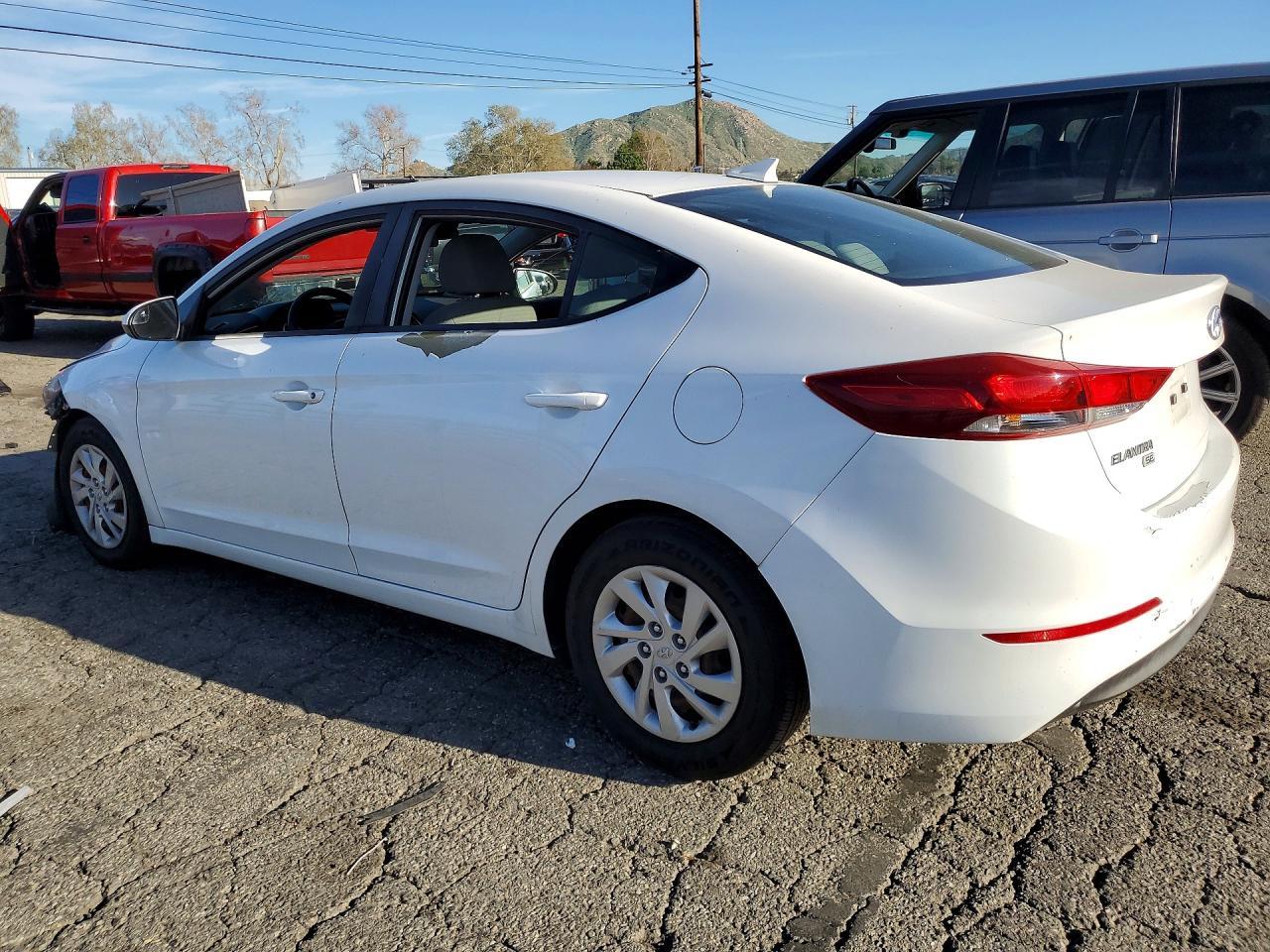 2017 Hyundai Elantra Se - Фото 2