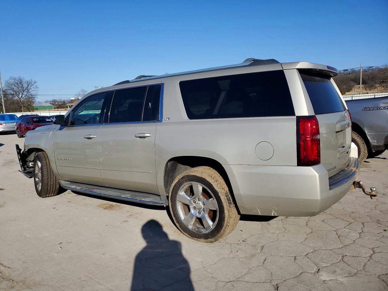 2015 Chevrolet Suburban K1500 Ltz - Image 2