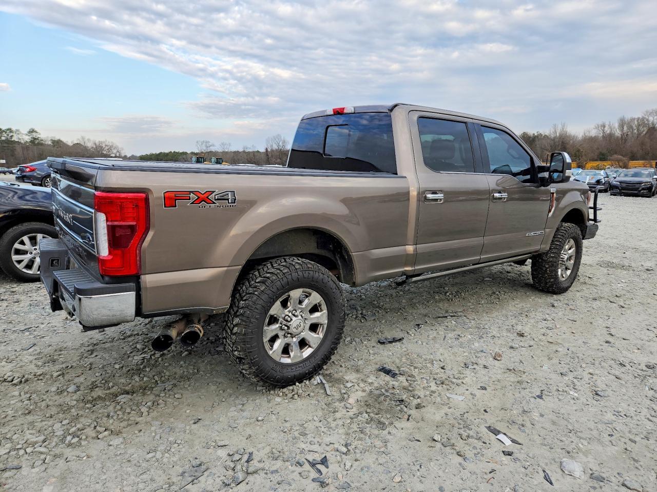 2019 Ford F250 Super Duty - Image 3
