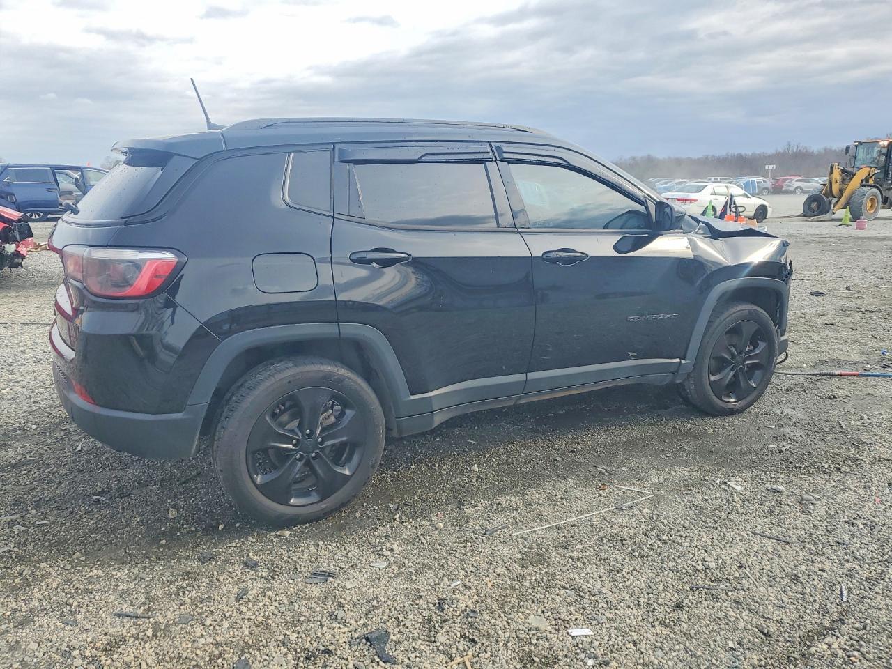 2021 Jeep Compass Latitude - Image 3