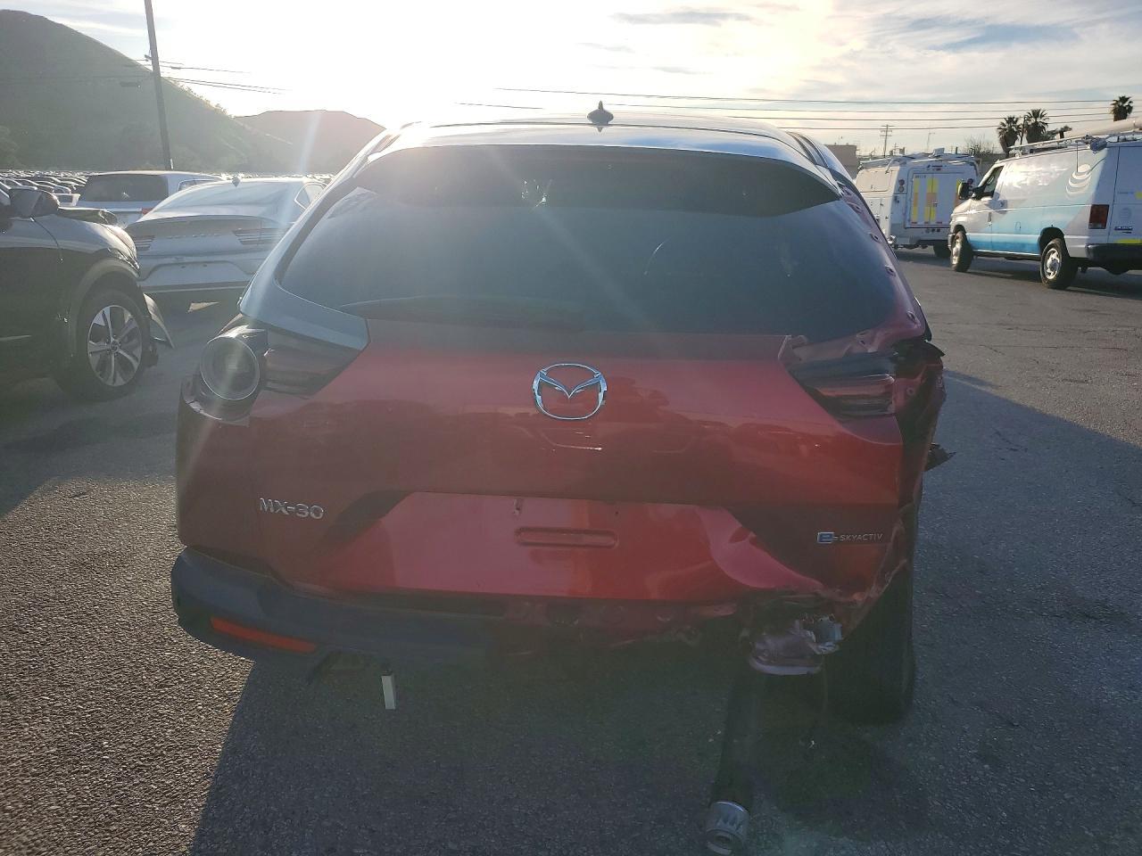 2022 Mazda Mx-30 Premium Plus - Image 6