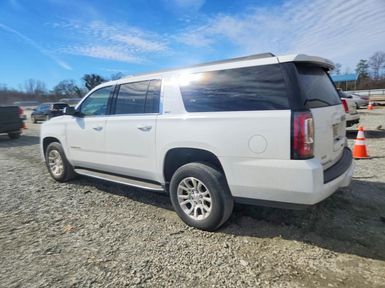 2018 GMC Yukon Xl C1500 Slt - Фото 2