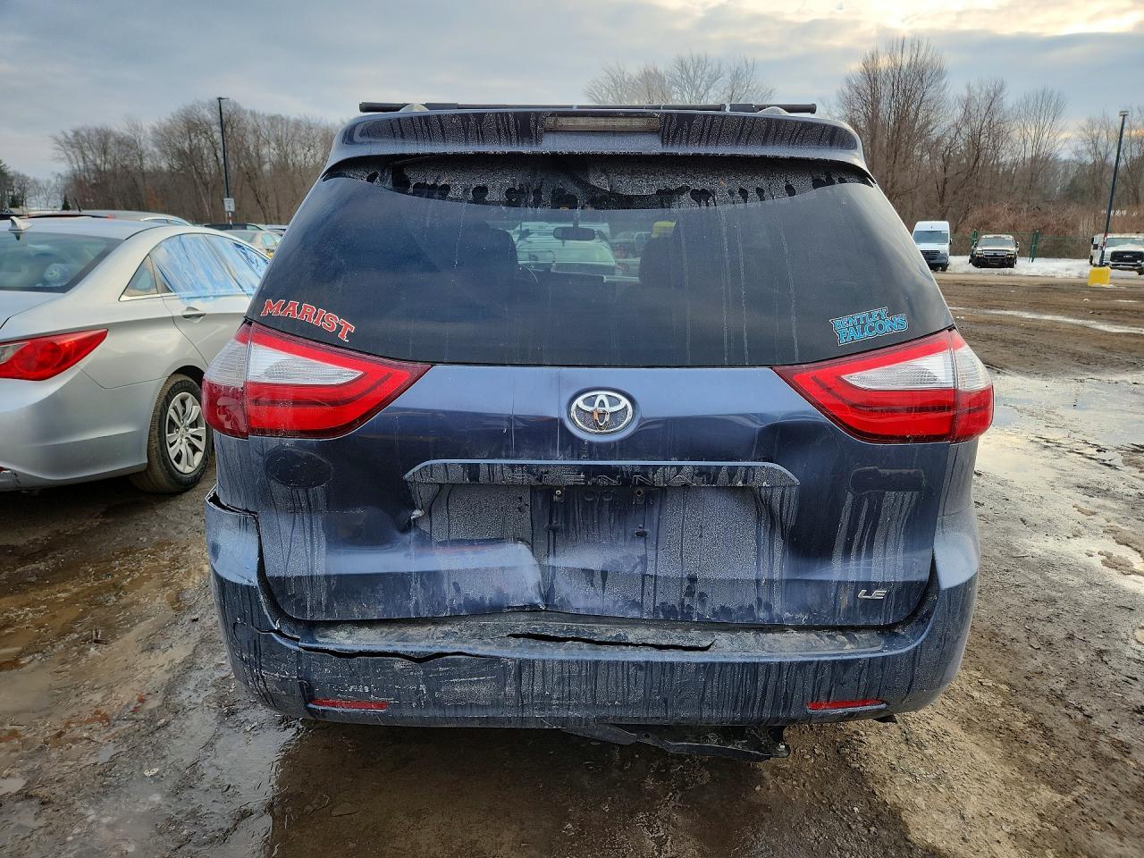 2016 Toyota Sienna Le 8-Passenger - Фото 6