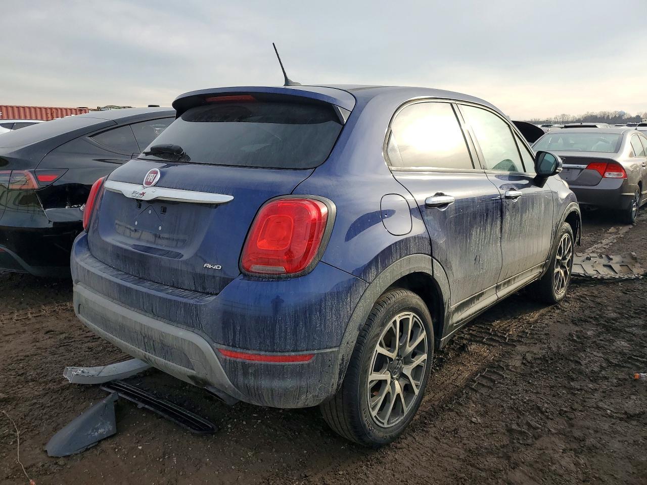 2016 Fiat 500X Trekking Plus - Image 3