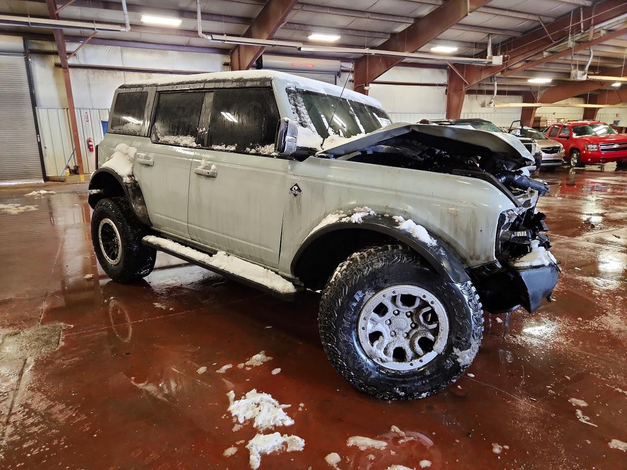 2023 Ford Bronco Base - Image 4