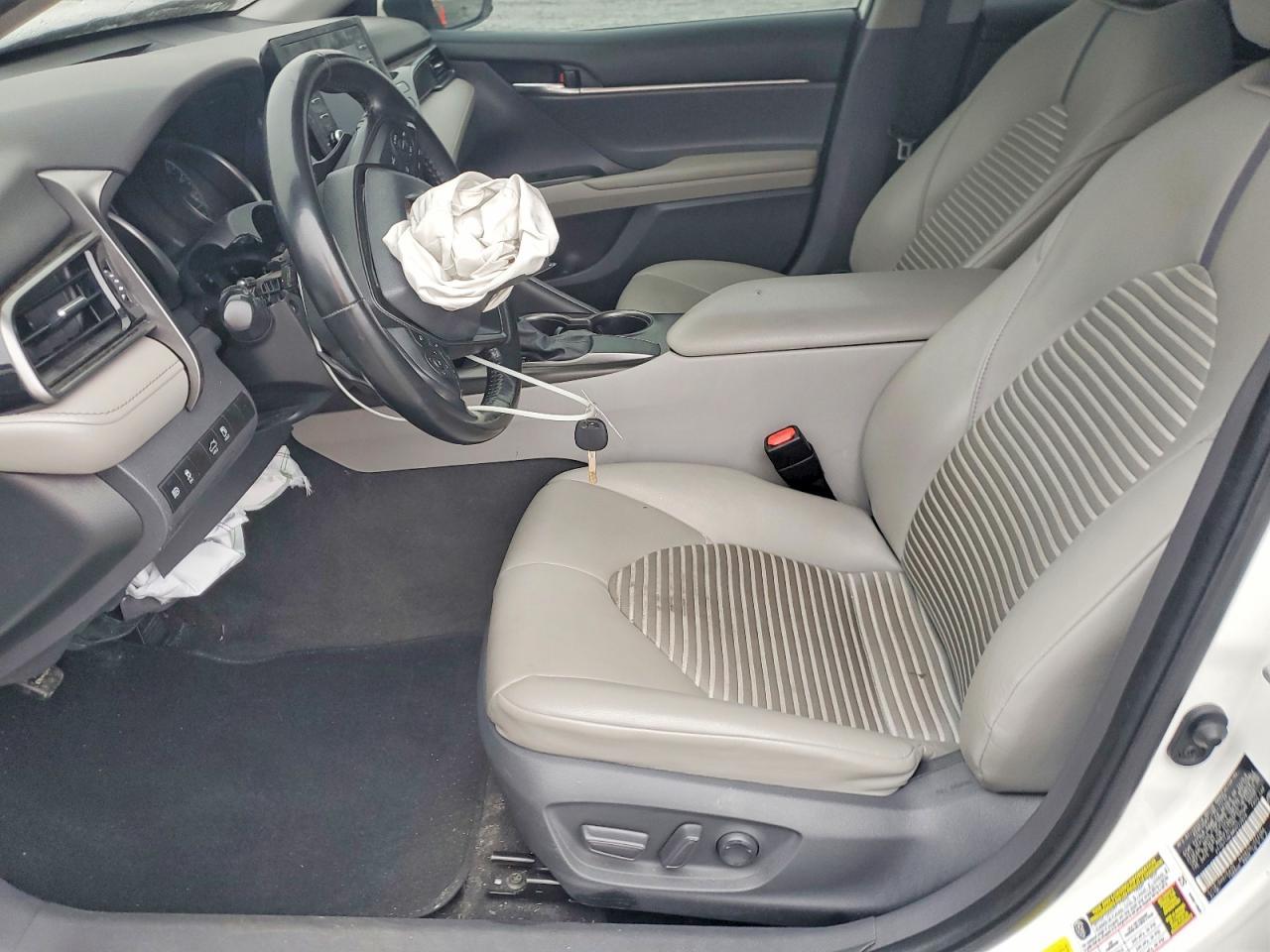 2021 Toyota Camry Se - Image 7