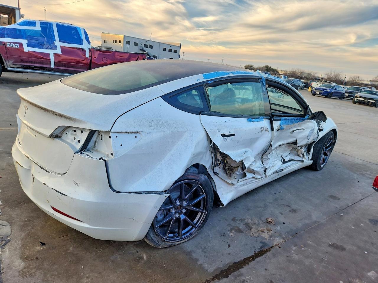 2021 Tesla Model 3 - Фото 3