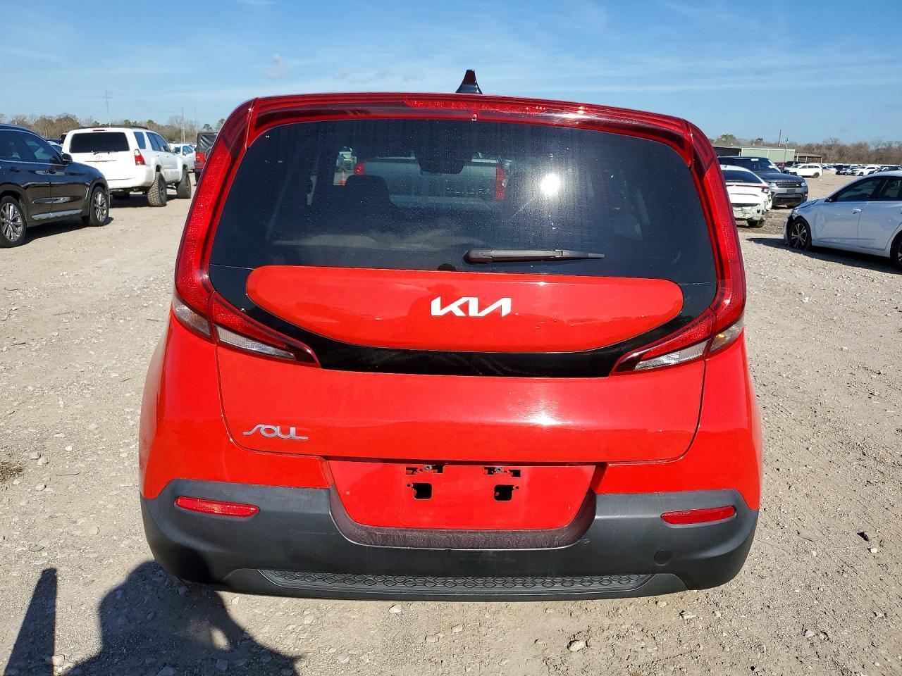 2022 Kia Soul Lx - Image 6