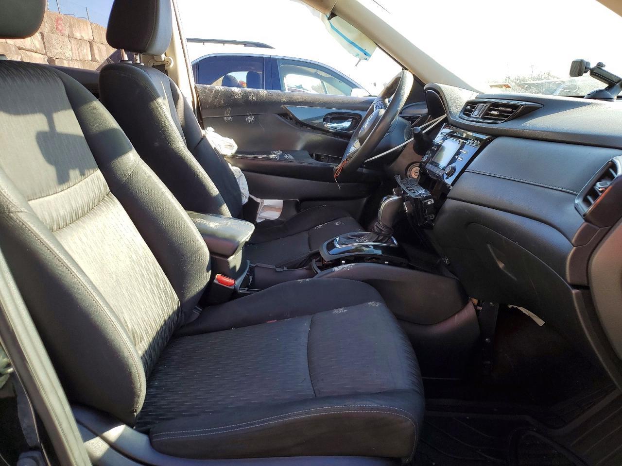 2017 Nissan Rogue S - Image 7