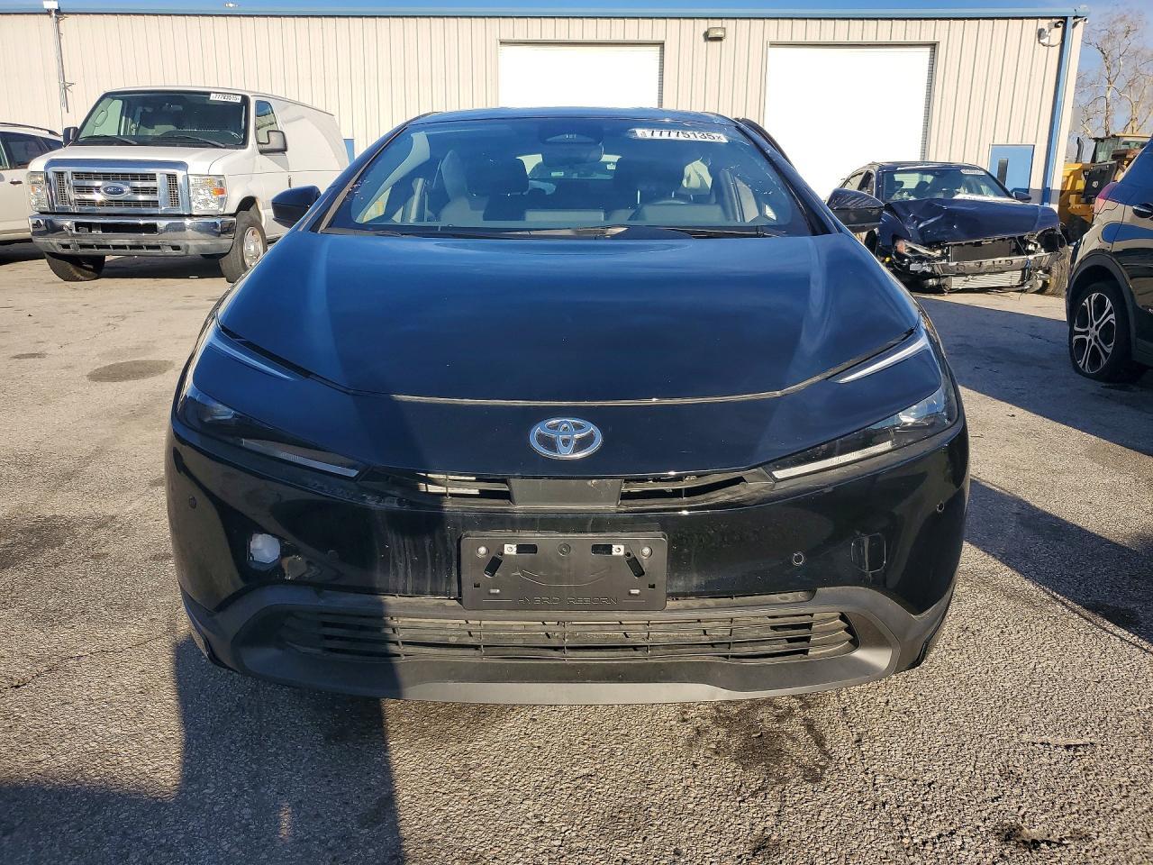 2025 Toyota Prius Le - Фото 5