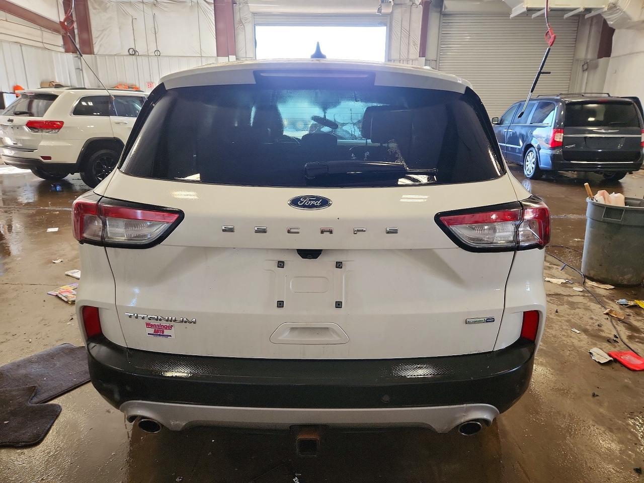 2020 Ford Escape Titanium - Image 6