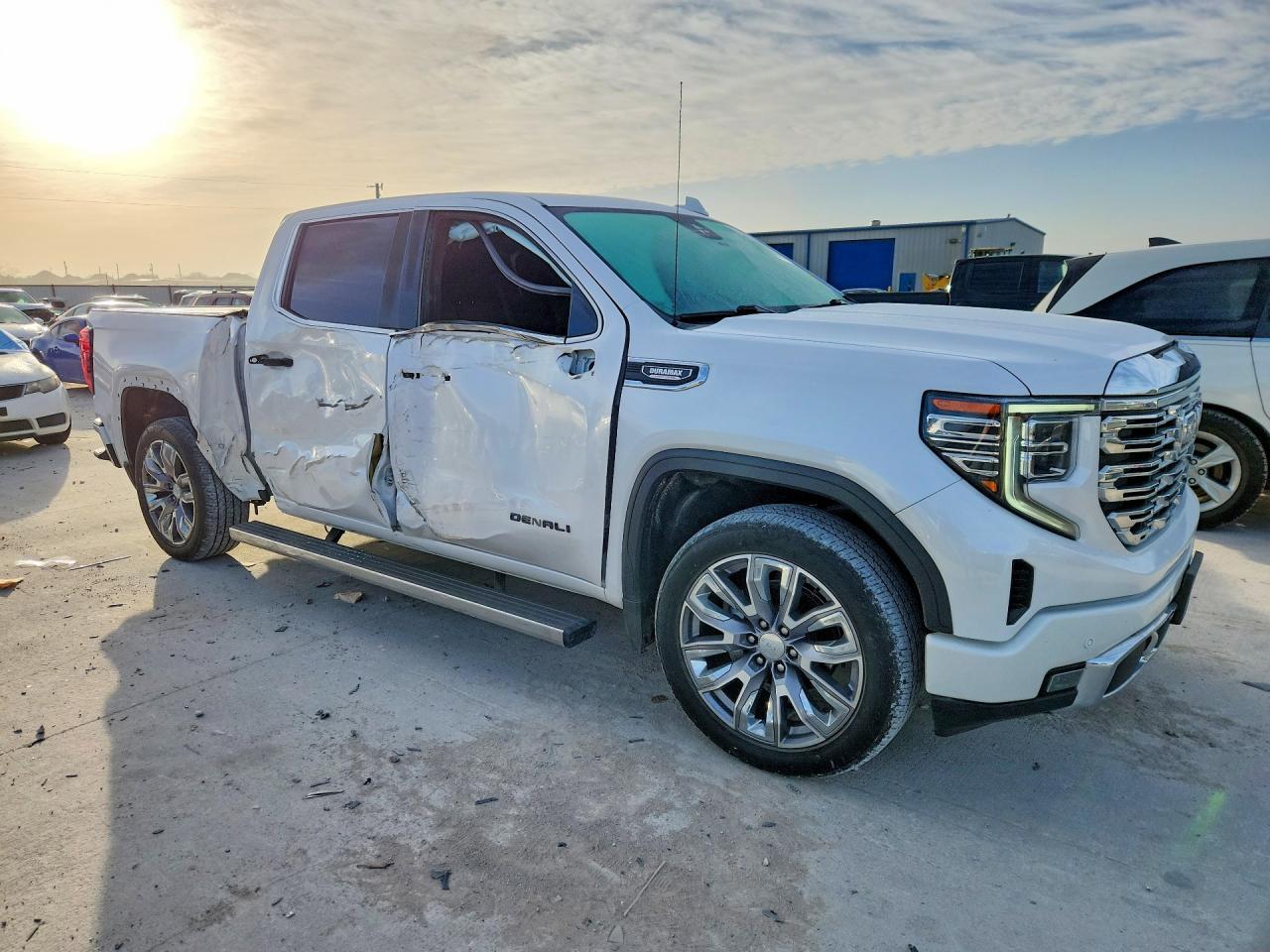 2023 GMC Sierra C1500 Denali - Фото 4
