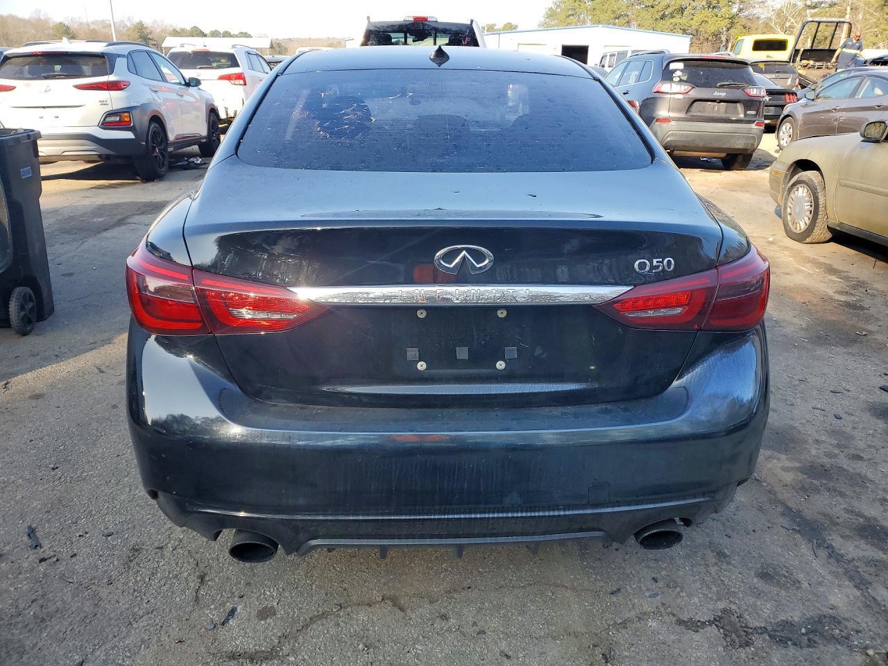 2018 Infiniti Q50 Luxe - Image 6