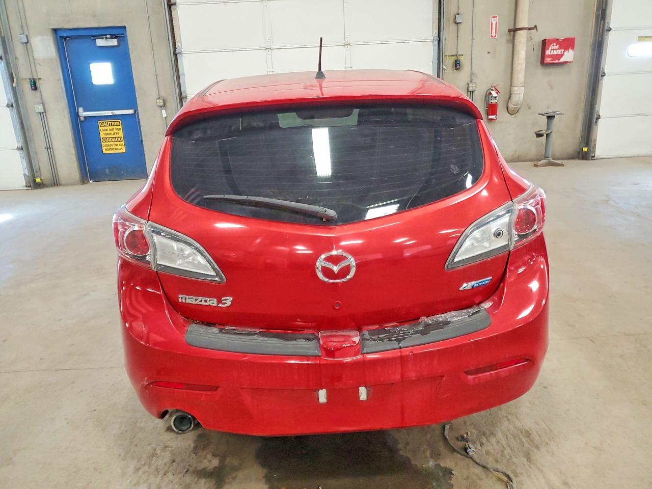2013 Mazd Mazda3 - Image 6