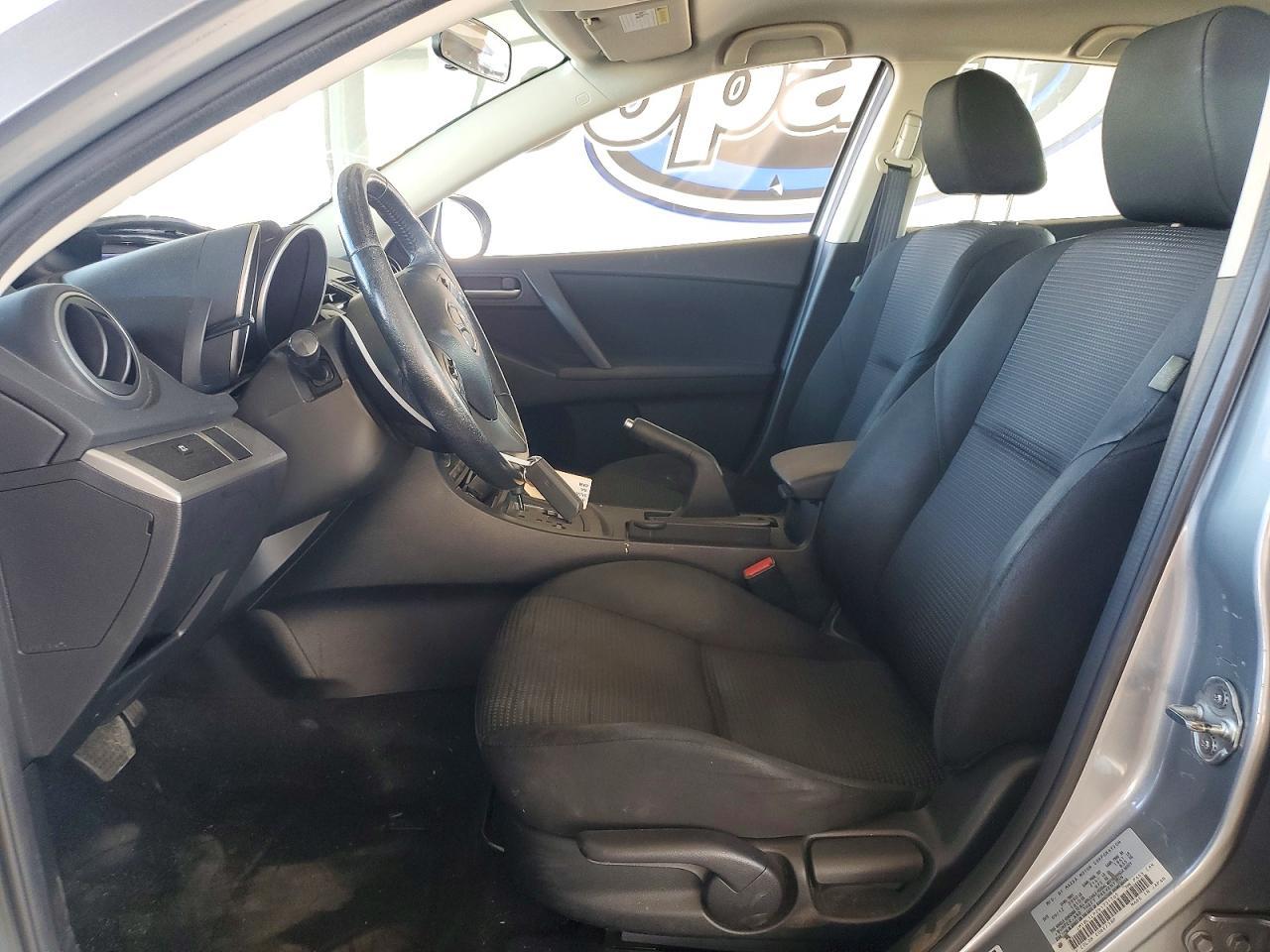 2013 Mazda 3 I - Image 7