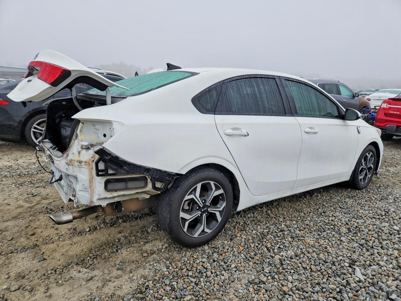2019 Kia Forte Lxs - Фото 3
