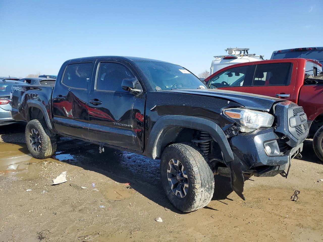 2018 Toyota Tacoma - Image 4