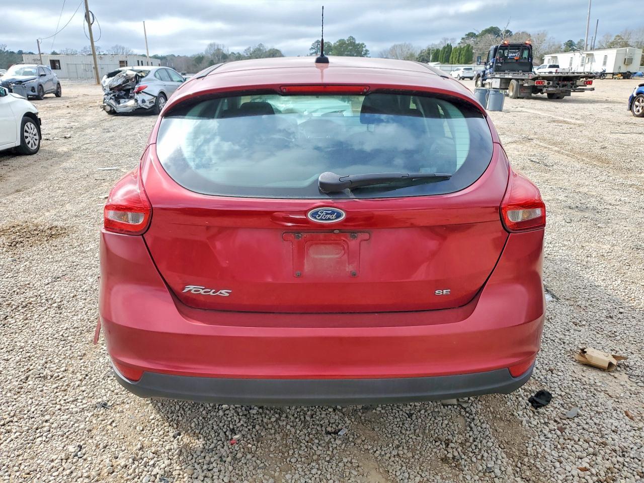 2017 Ford Focus Se - Image 6