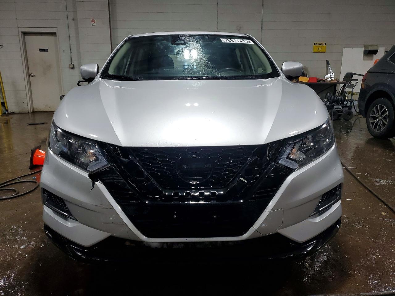 2021 Nissan Rogue Sport S - Фото 5
