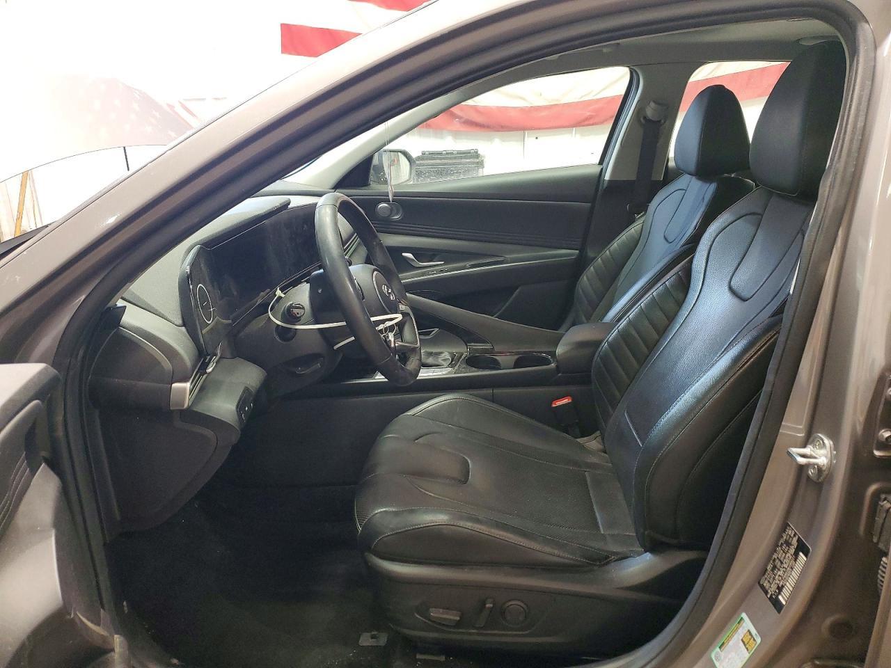 2022 Hyundai Elantra Limited - Фото 7