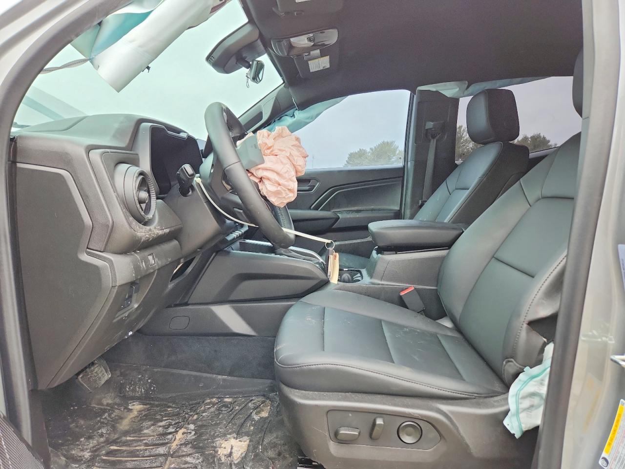 2025 Chevrolet Colorado Trail Boss - Image 7