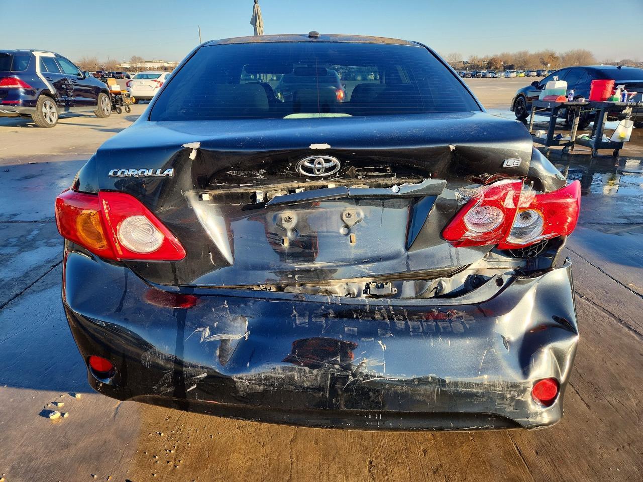 2010 Toyota Corolla Le - Фото 6