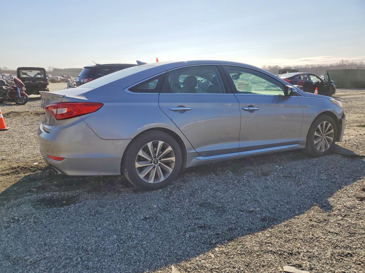 2017 Hyundai Sonata Sport - Фото 3