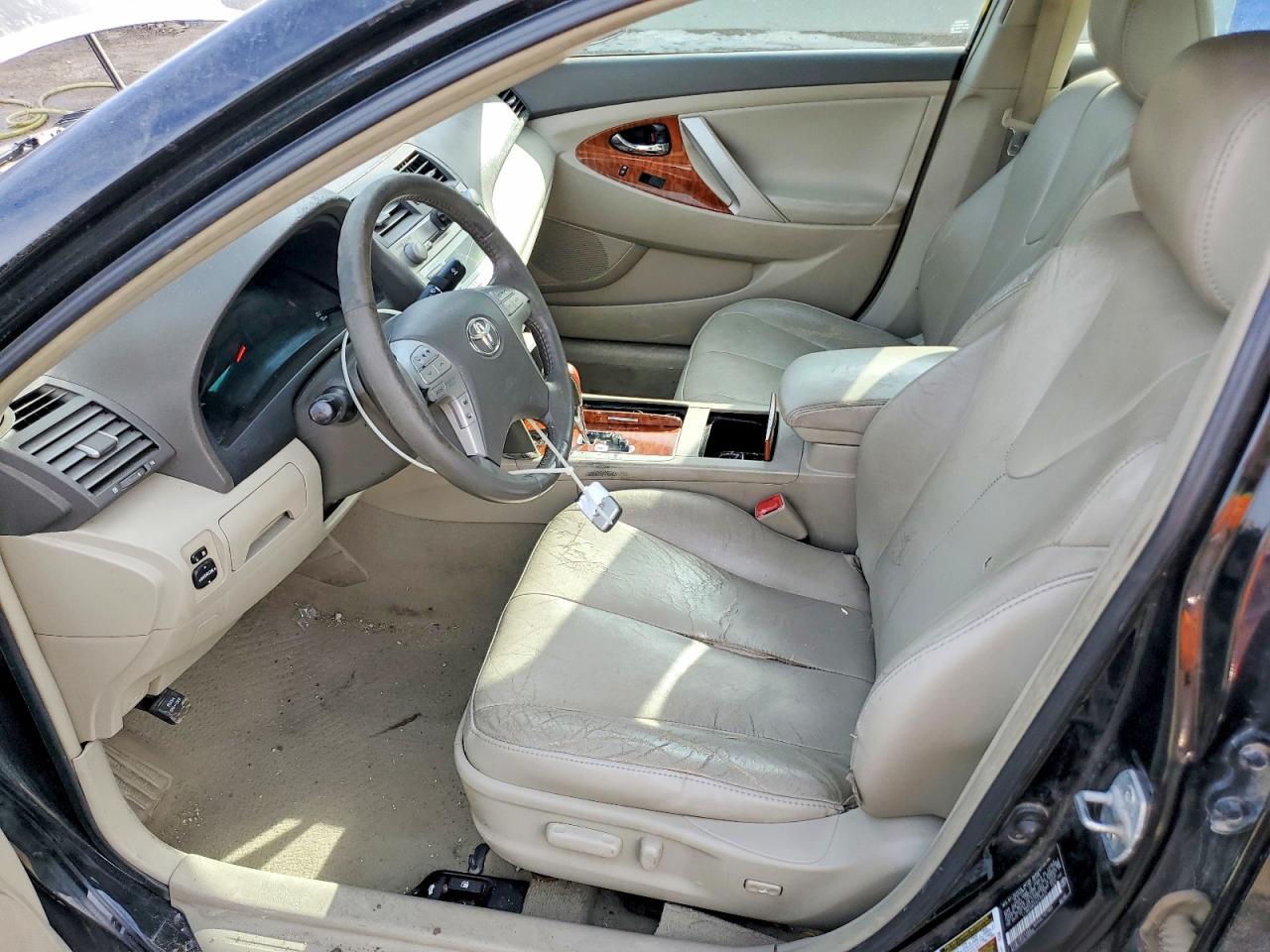 2009 Toyota Camry Se - Image 7