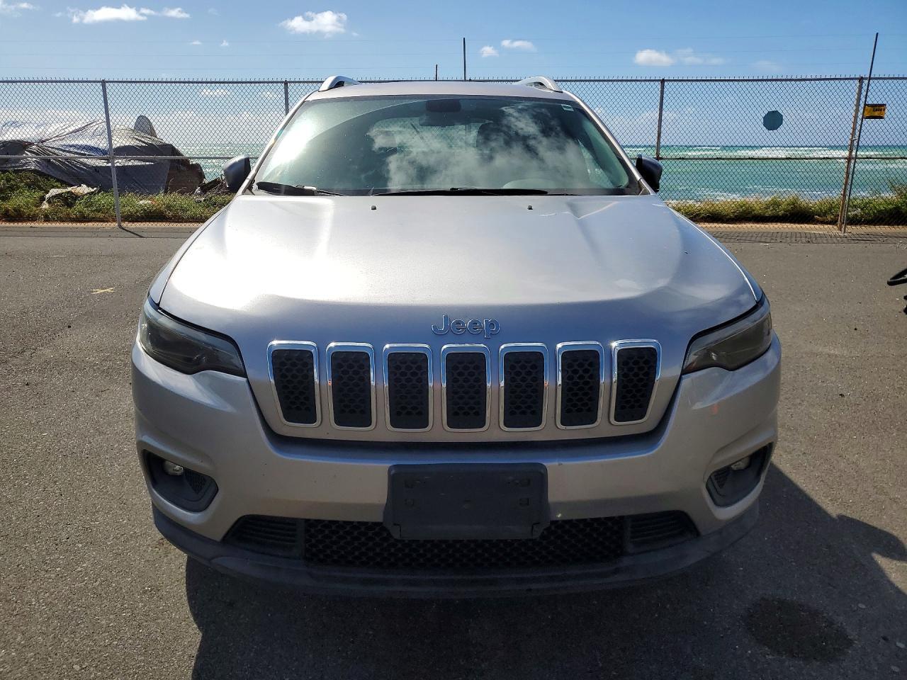 2019 Jeep Cherokee Latitude Plus - Фото 5