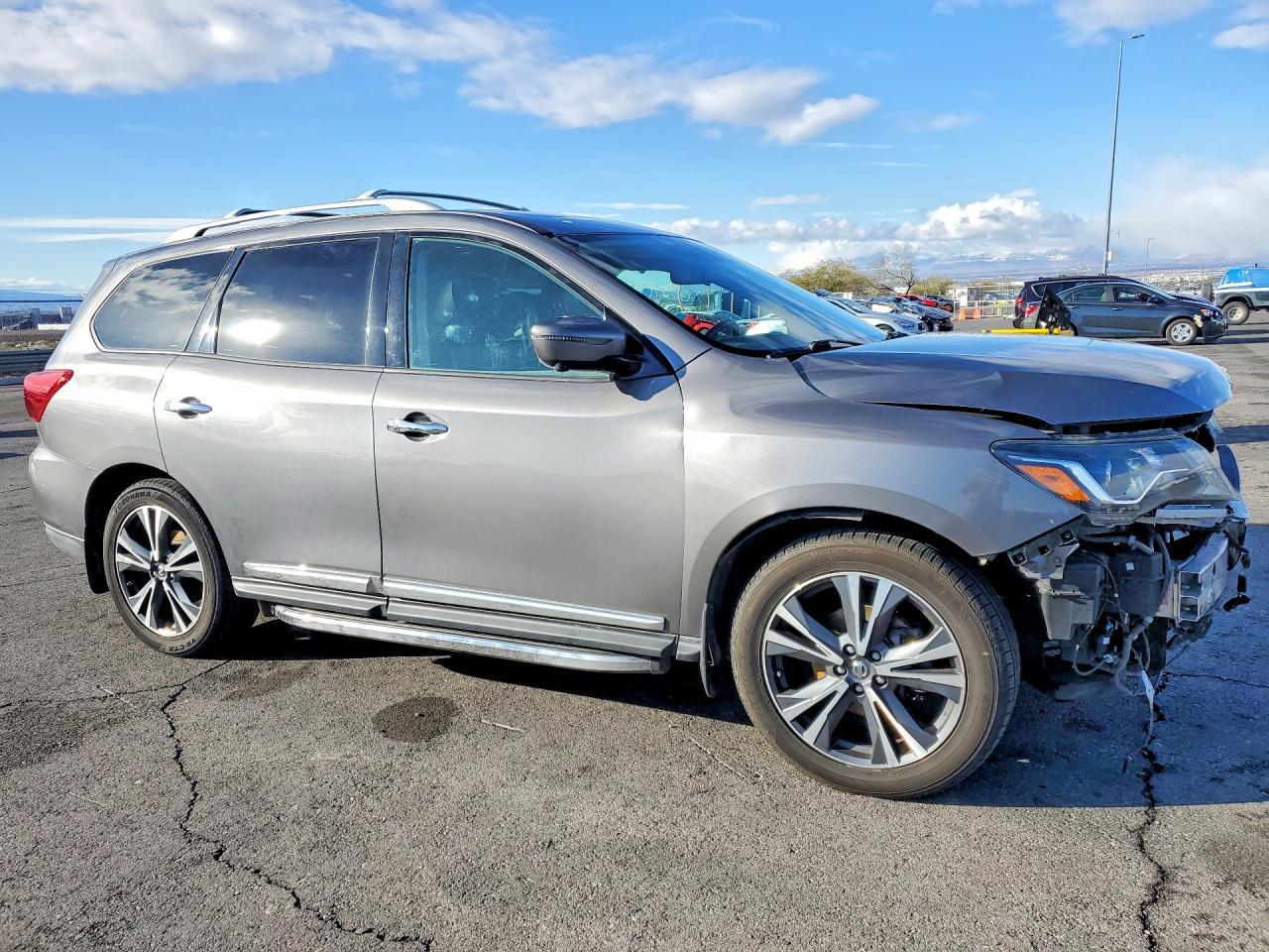 2018 Nissan Pathfinder S - Фото 4