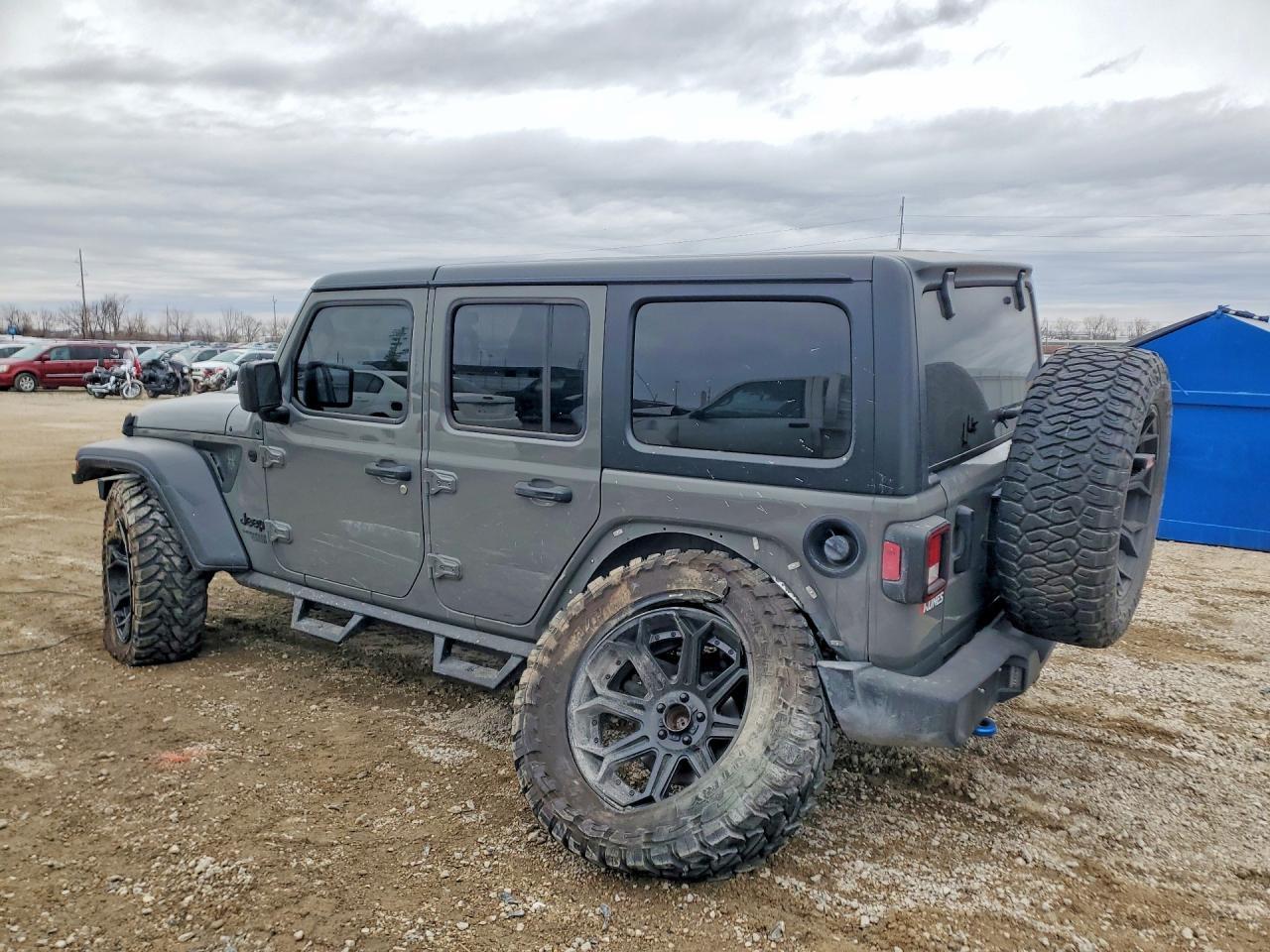 2021 Jeep Wrangler Unlimited - Фото 2