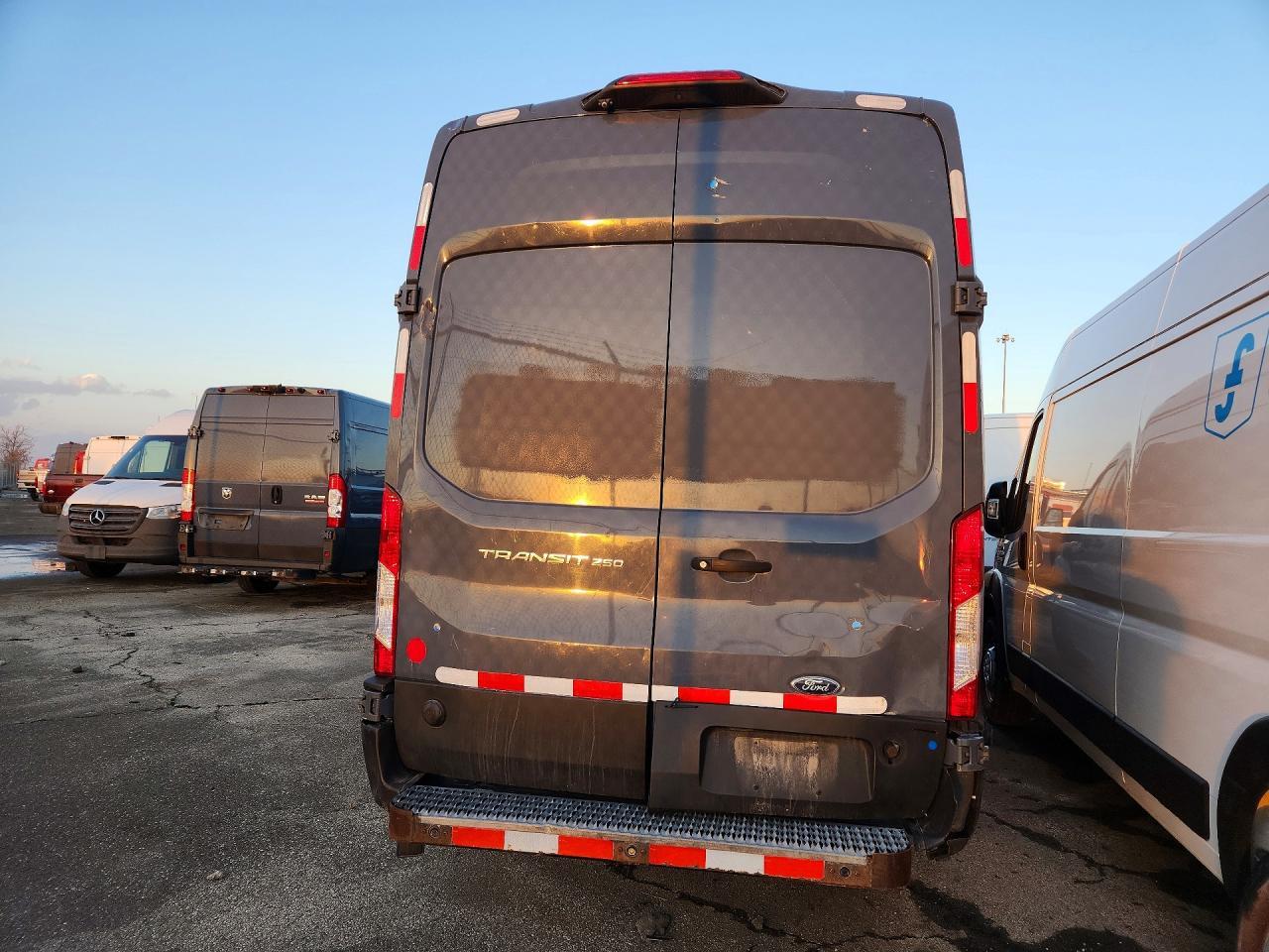 2019 Ford Transit T-250 - Image 6
