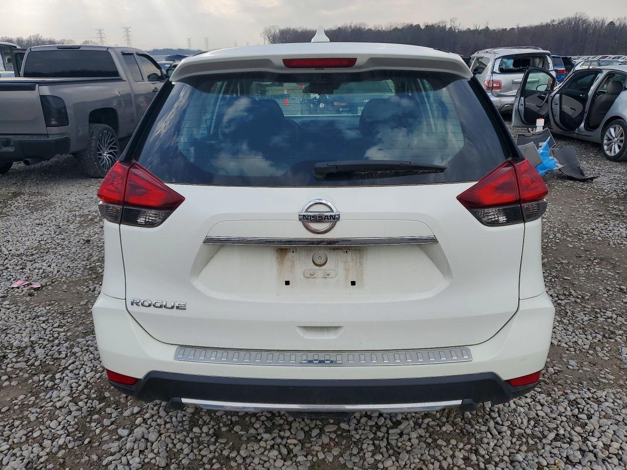 2020 Nissan Rogue S - Фото 6