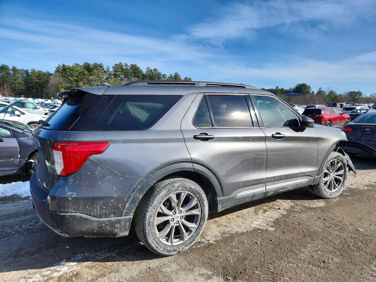 2022 Ford Explorer Xlt - Image 3