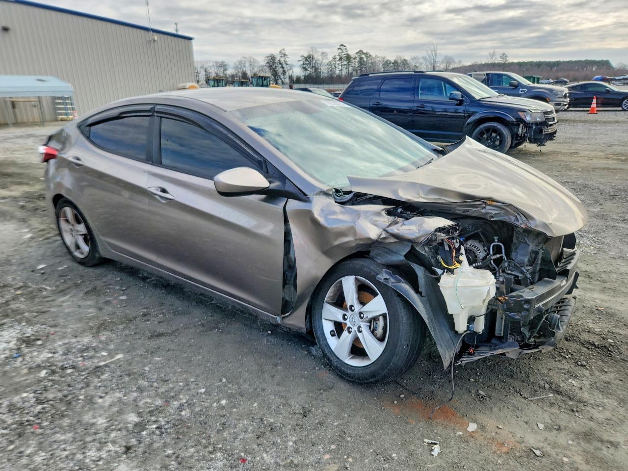 2013 Hyundai Elantra - Фото 4