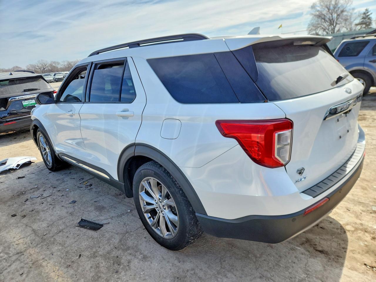 2020 Ford Explorer Xlt - Image 2