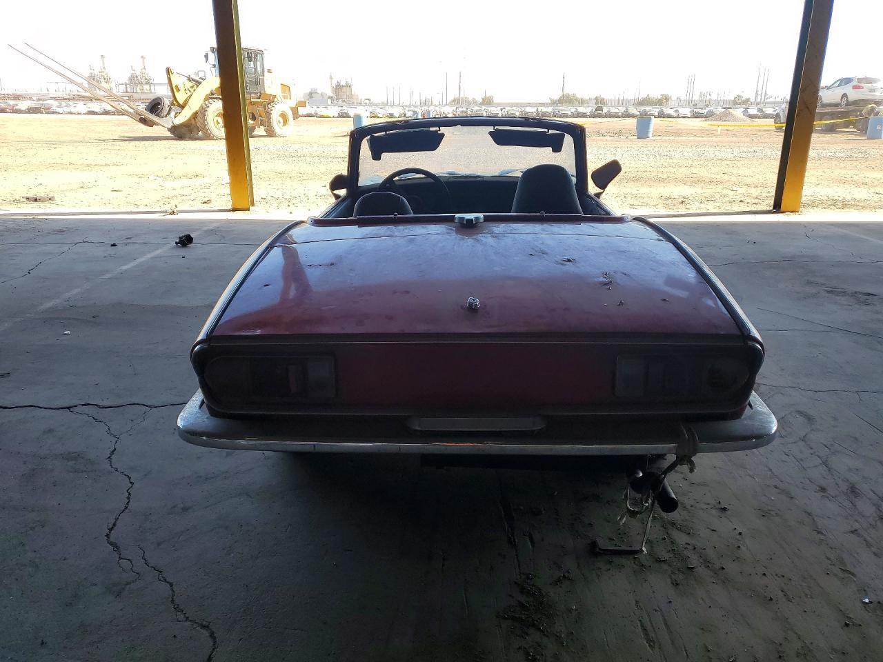 1973 Fiat 124 Spider - Фото 6