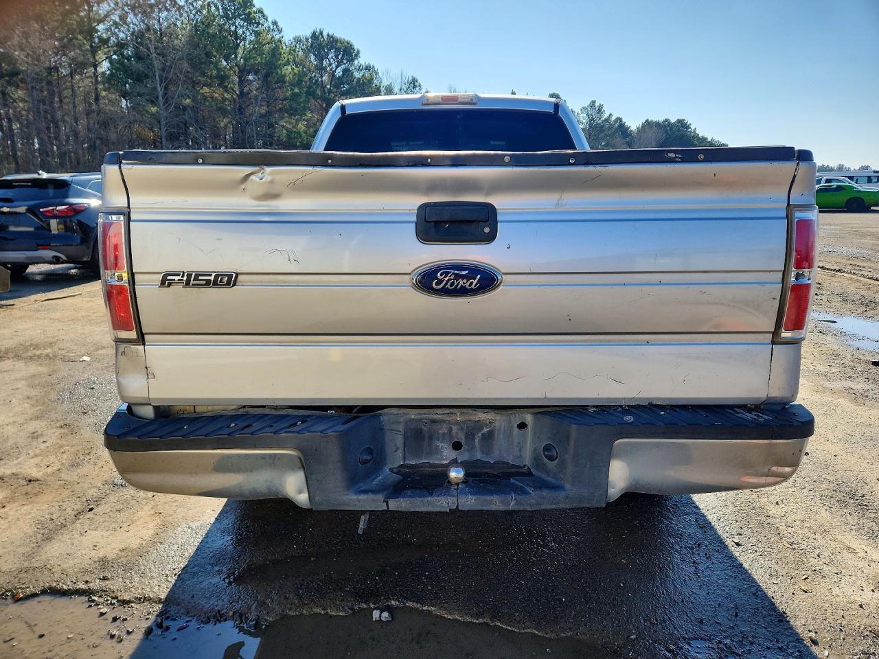 2010 Ford F150 Super Cab - Фото 6