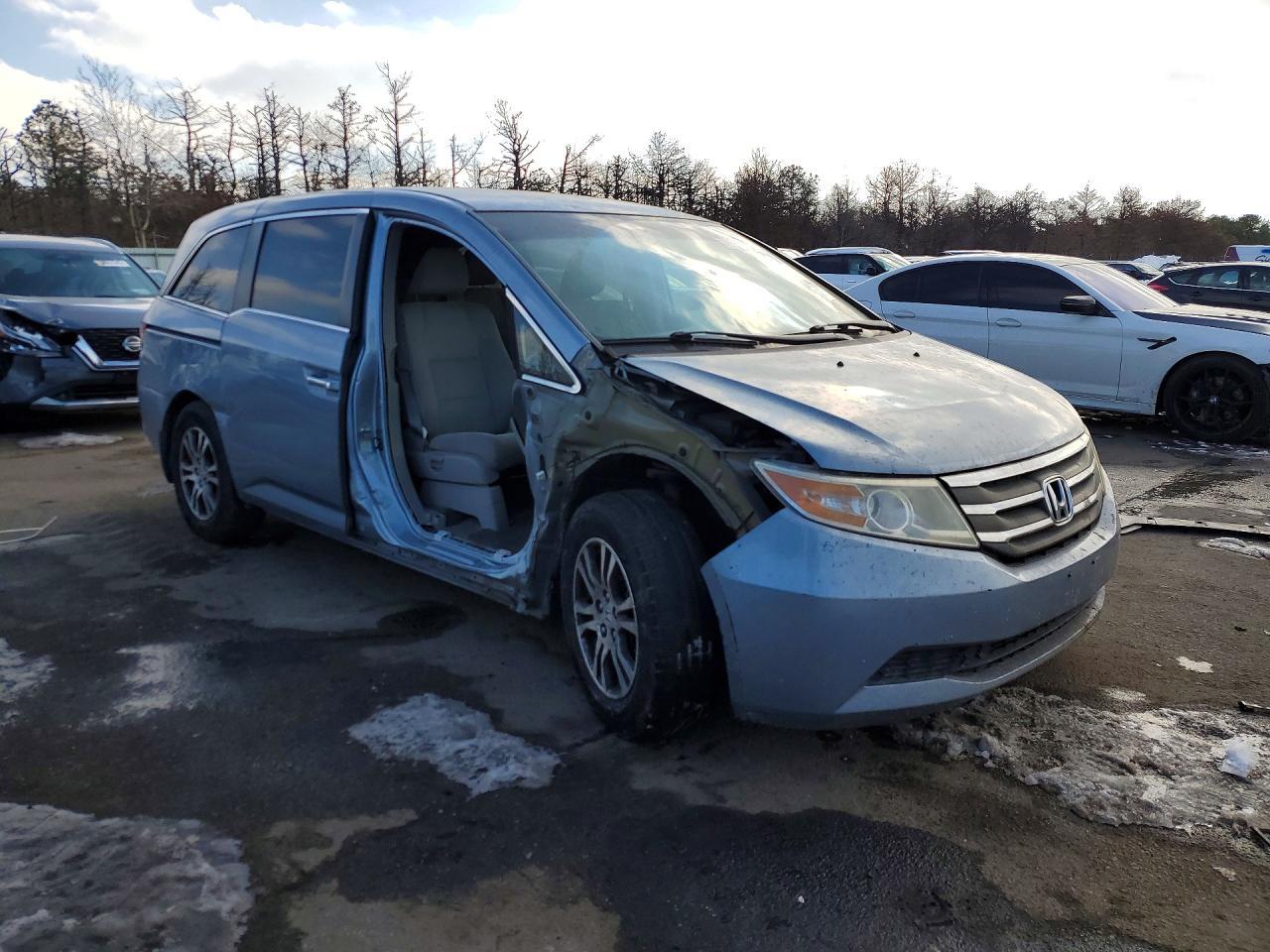 2013 Honda Odyssey Ex - Image 4