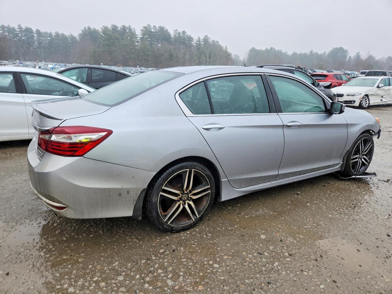 2017 Honda Accord Sport Special Edition - Фото 3