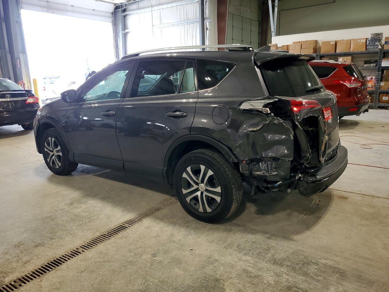 2017 Toyota Rav4 Le - Фото 2