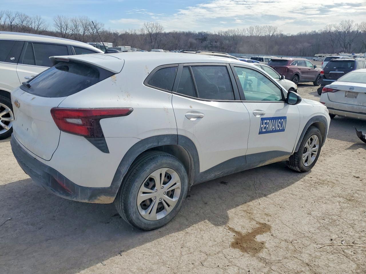 2025 Chevrolet Trax Ls - Image 3