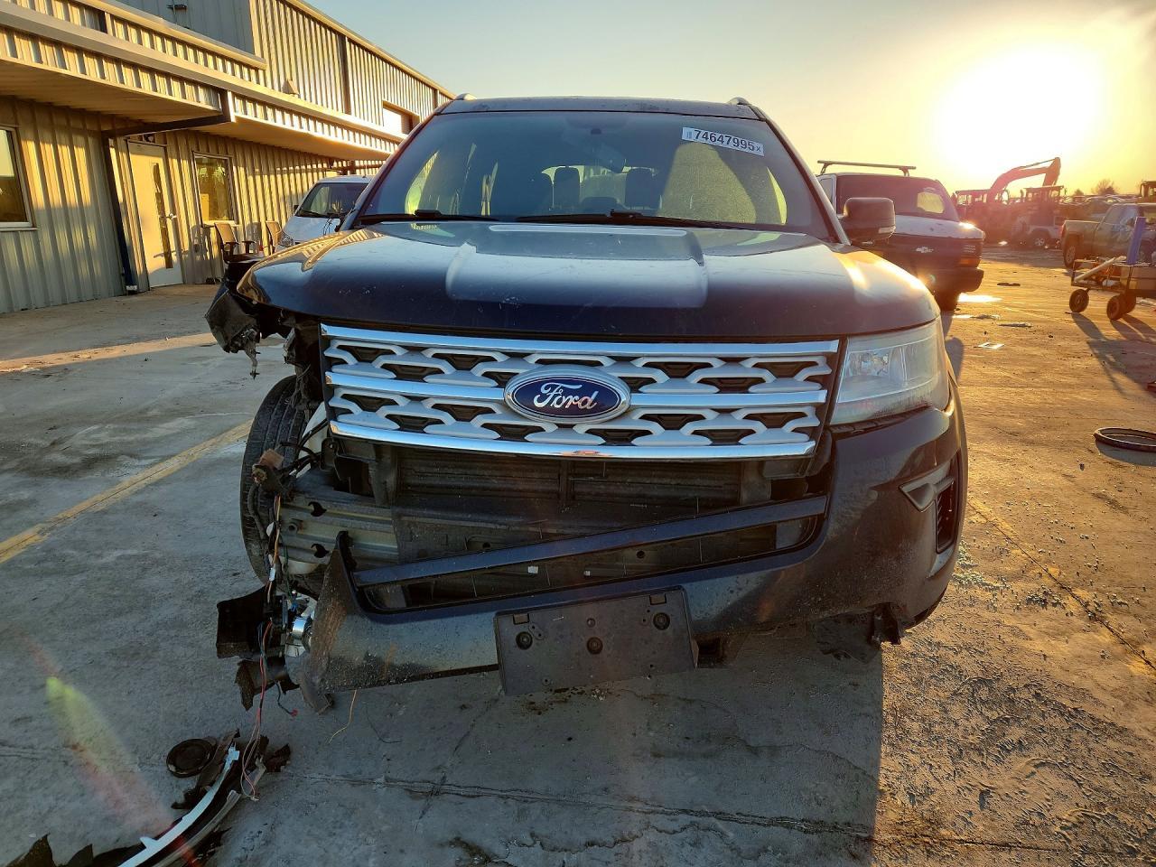 2019 Ford Explorer Xlt - Фото 5